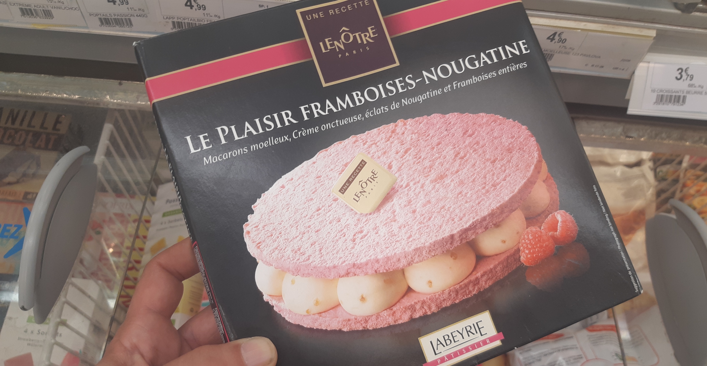 Nouvelle Identite Pour Les Entremets Sucres Lenotre